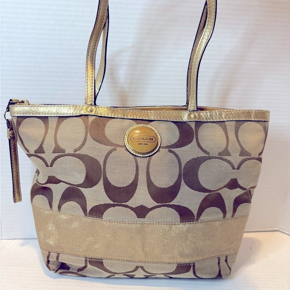 Coach Handbags - Coach Signature Tote